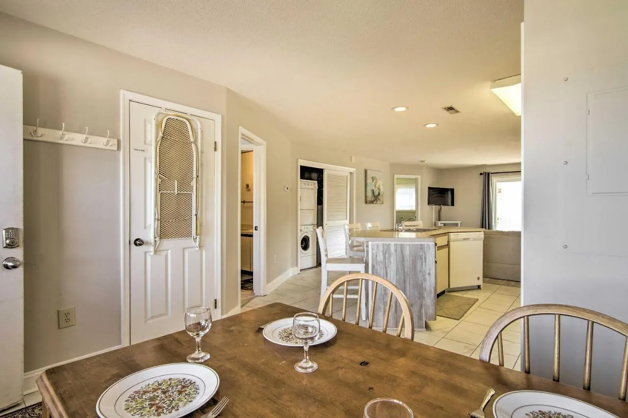 Ocean City Condo With Pool - Steps To Beach! 0*, Ocean City
