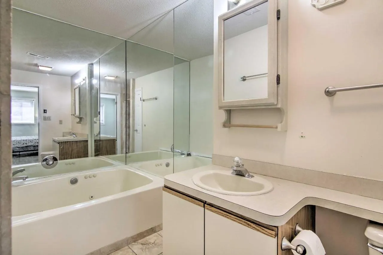 Ocean City Condo With Pool - Steps To Beach! USA