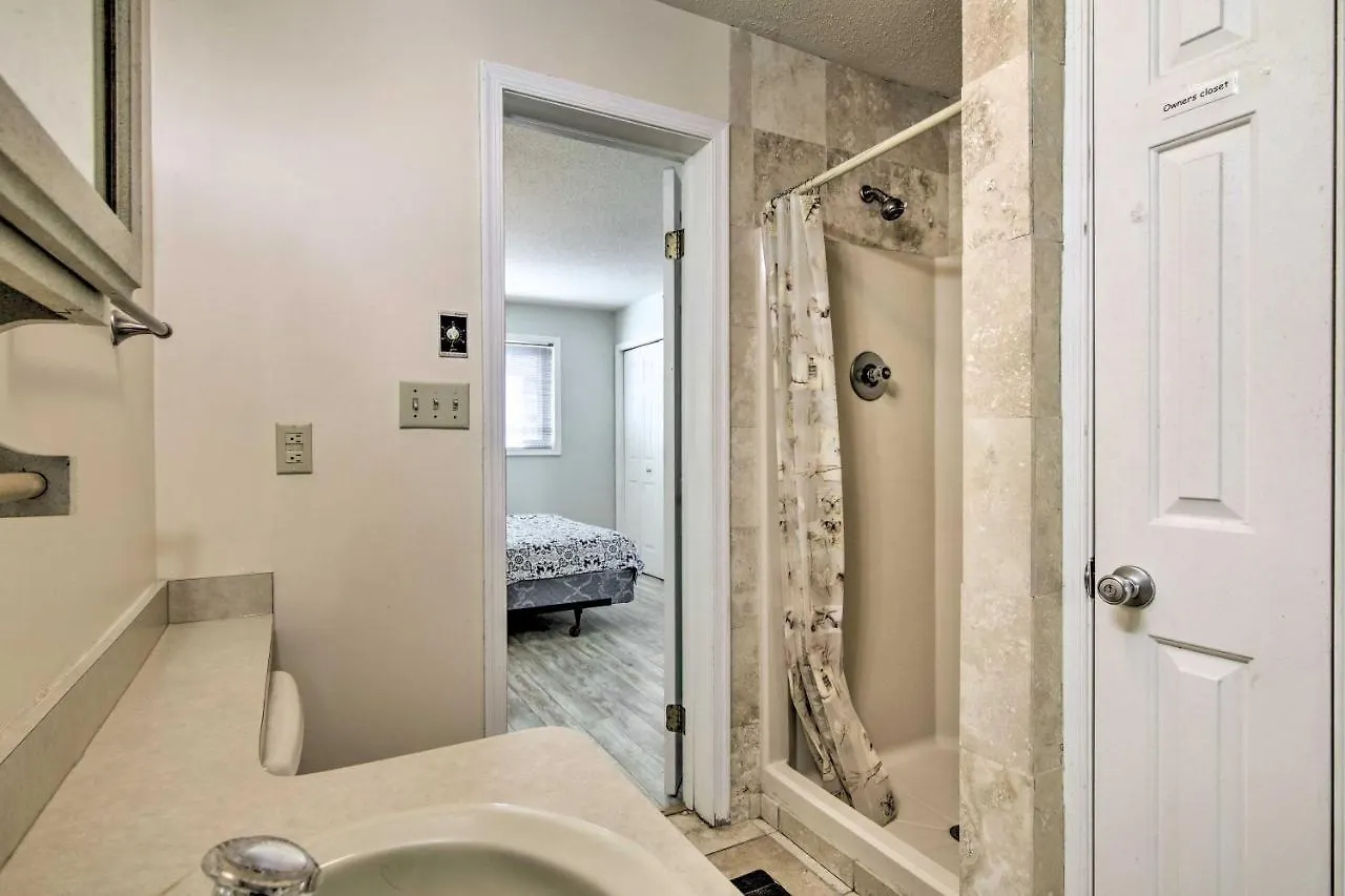Ocean City Condo With Pool - Steps To Beach! 0*, Ocean City USA