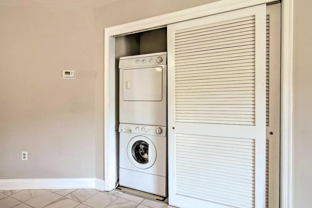 Ocean City Condo With Pool - Steps To Beach! Ocean City