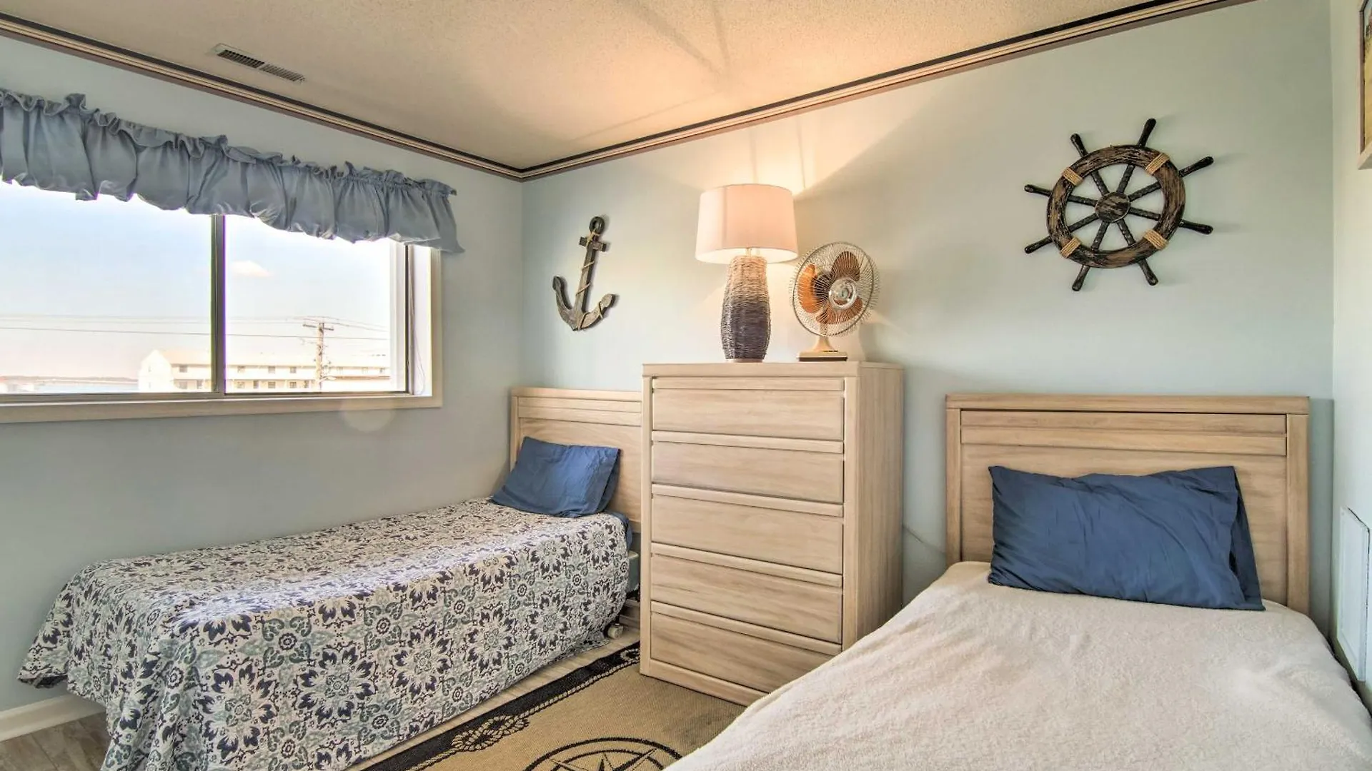 Ocean City Condo With Pool - Steps To Beach! location